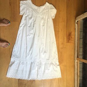 Early XX century nightgown